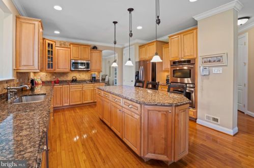 17 Nicole Ct, Auburn NJ 08085-3448 exterior