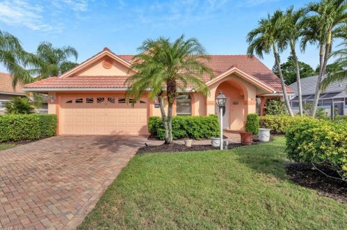 6721 Harwich Ct, Naples, FL 34104-8704
