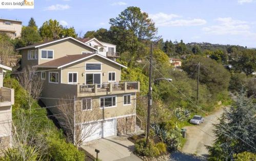 4260 Harbor View Ave, Oakland, CA 94619-2200