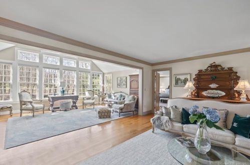 39 Cedar Ln, Ridgefield CT  06877-5301 exterior