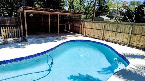 5418 20th Ave, Saint Petersburg FL  33707-4839 exterior