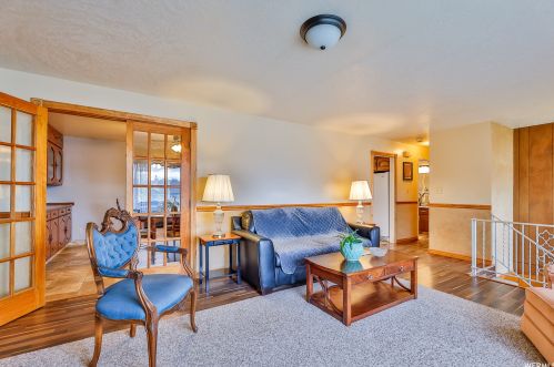 1096 Cambridge Rd, West Kaysville UT  84037-1305 exterior