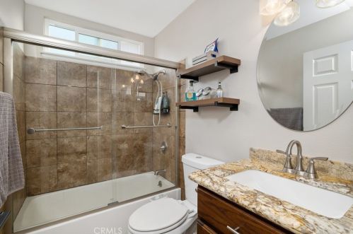 42651 San Julian Pl, Temecula CA  92592-2139 exterior