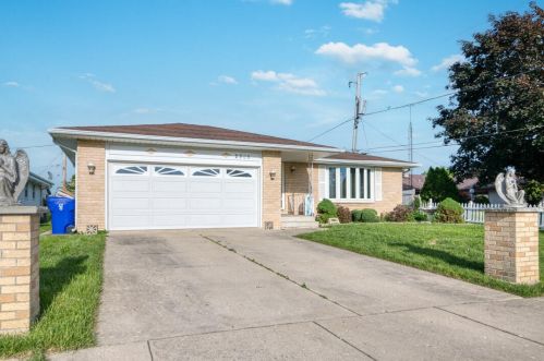 2305 29th Ave, Kenosha, WI 53140-1768