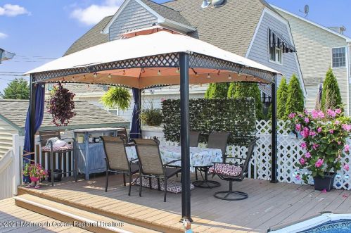 108 Monterey Dr, Bricktown NJ  08723-7009 exterior