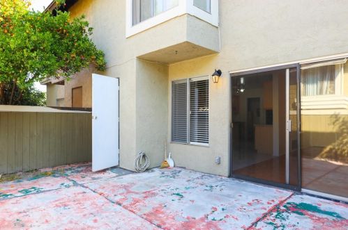 6863 Bear River Row, San Diego, CA 92139-2717