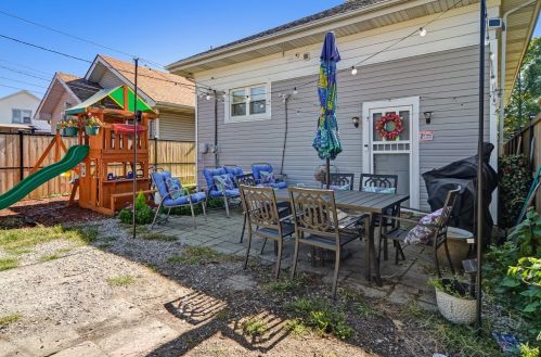 1045 Lyons St, Hammond IN  46320-2619 exterior