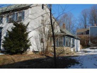 13 Exeter Rd, Newmarket, NH 03857-2022
