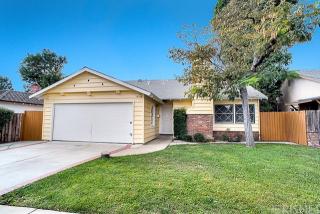 6637 Hesperia Ave, Los Angeles, CA 91335-5631