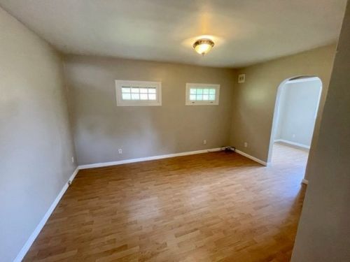 2113 Orchard St, Whitaker PA  15120-2603 exterior