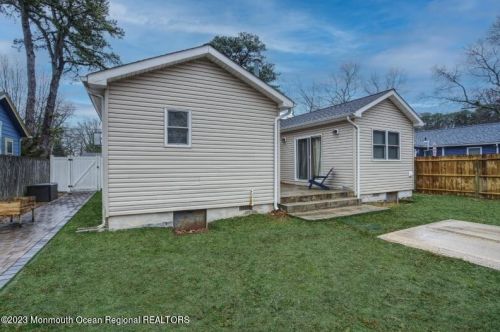 84 Woodland Dr, Bricktown NJ  08723-7431 exterior