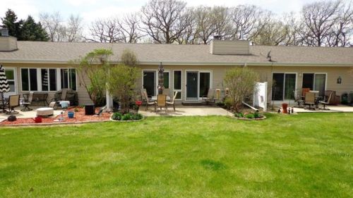 1900 Country Club Dr, Okoboji, IA 51355-2532