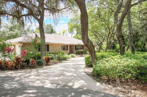 2514 Krinklewood Dr, Deland, FL 32724-3806