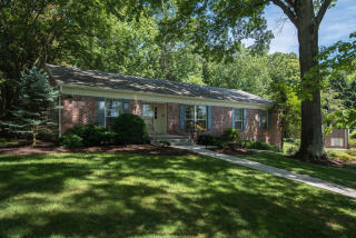 700 Kempton Rd, Knoxville, TN 37909-2125