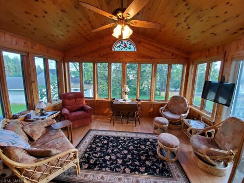 950 Larcom St, Hammond, WI