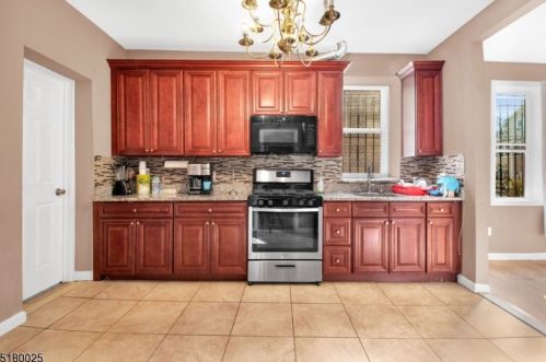 30 Grace St, Irvington NJ  07111-3506 exterior