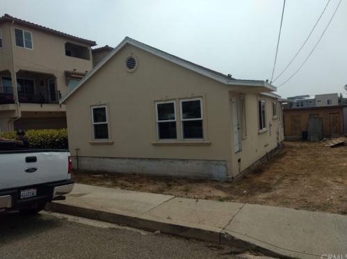 340 Harloe Ave, Pismo Beach, CA 93449-2210