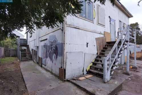 876 Isabella St, Oakland CA 94607-3430 exterior