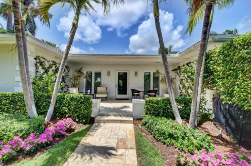 1017 Azalea Rd, Delray Beach, FL 33483-6601