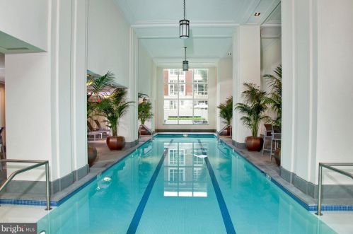 130 18th St, Philadelphia PA  19103-4923 exterior