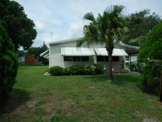 433 Skyline Dr, Lakeland, FL 33801-6472