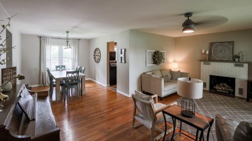 1920 Sunnyside Ave, Dyer, IN 46311-1756