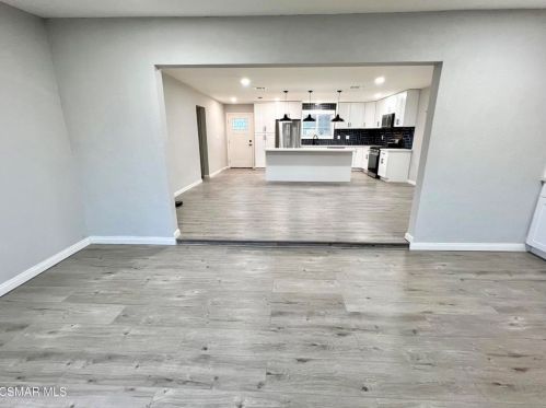1663 Sutter Ave, Simi Valley CA  93065-4540 exterior