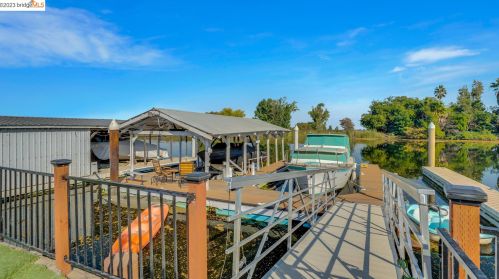 4526 Sandmound Blvd, Oakley CA  94561-5026 exterior