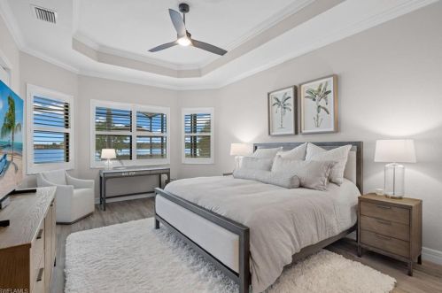 10070 Biscayne Bay Ln, Naples FL 34120-3754 exterior