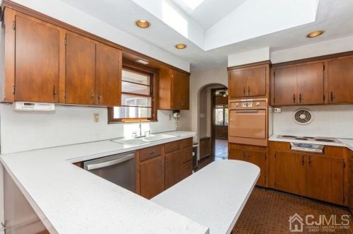 22 Universal Ave, South Plainfield NJ  07080-4812 exterior