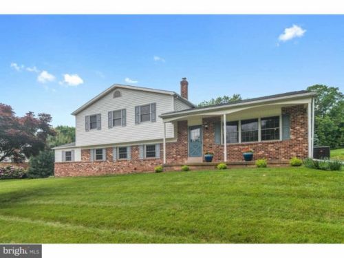 1750 Meadow Glen Dr, Lansdale, PA 19446-4743
