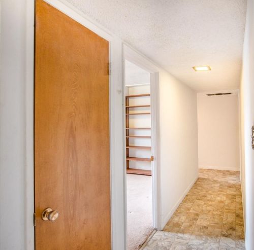 4 Casa Linda Dr, Woodland CA  95695-4612 exterior