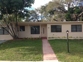 3211 39th St, Hollywood FL  33021-2025 exterior