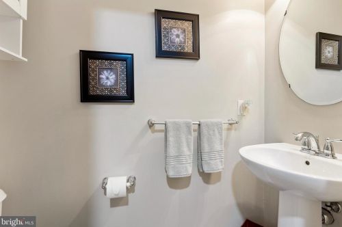 115 South Ave, Swedesboro NJ  08085-1693 exterior