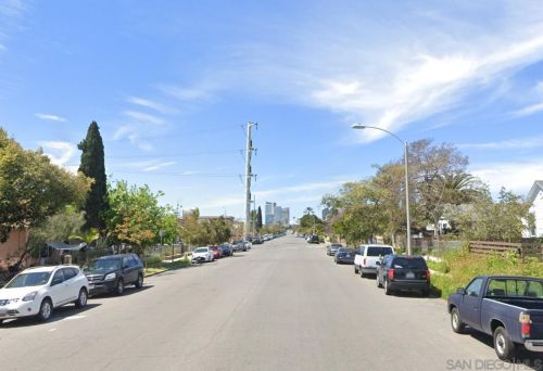 2663 L St, San Diego CA  92102-4022 exterior