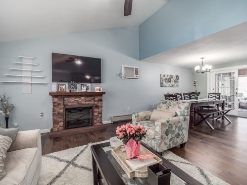 152 Maple St, Methuen MA 01844-1224 exterior