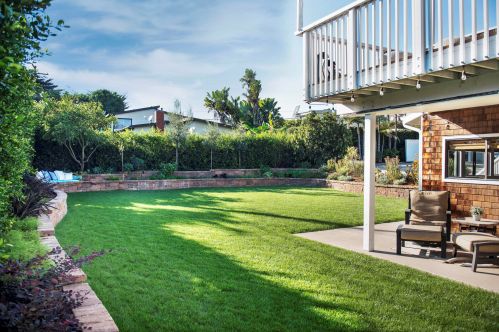1539 Cliff Dr, Santa Barbara CA  93109-1733 exterior
