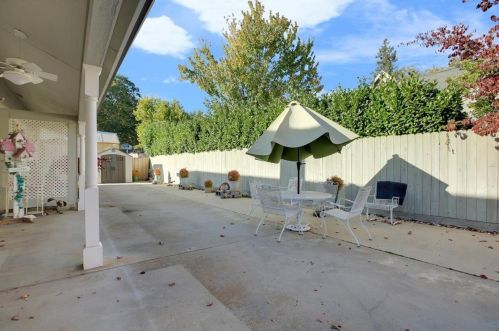 125 Scotia Pne Cir, Grass Valley CA  95945-5418 exterior