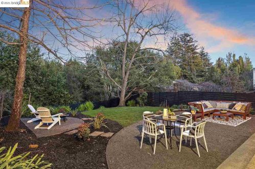 6310 Contra Costa Rd, Oakland CA 94618-2144 exterior