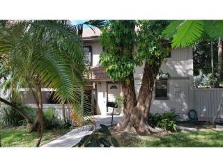 9216 136th Street Cir, Miami, FL 33176-5824