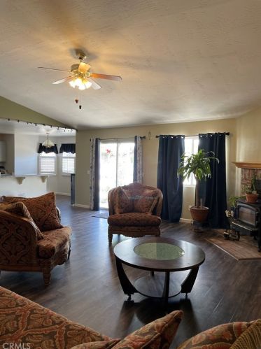 9985 Appleton St, Victorville CA  92392-1967 exterior