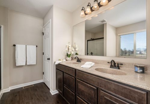 312 Isaac Tharp St, Pataskala OH 43062 exterior