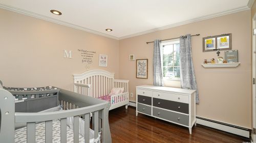 255 Maple St, Islip Manor NY  11751-4801 exterior