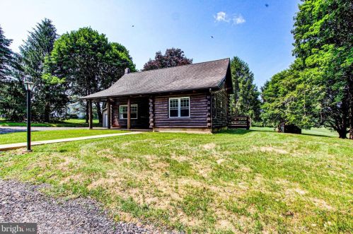 190 Royal Manor Rd, Easton PA  18042-8702 exterior