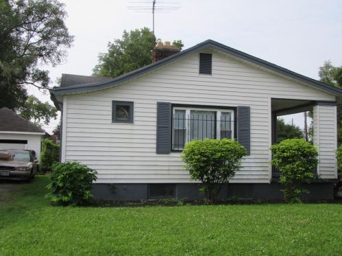 704 10th Ave, Liberty Township, OH 45044