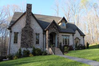3511 Shadowbend Ln, Clarksville, TN 37043-9036