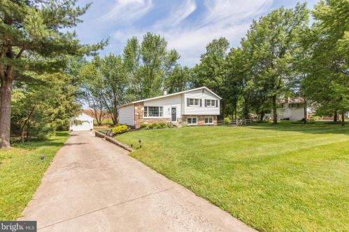 244 Park Rd, Prospectville PA  19002-1121 exterior