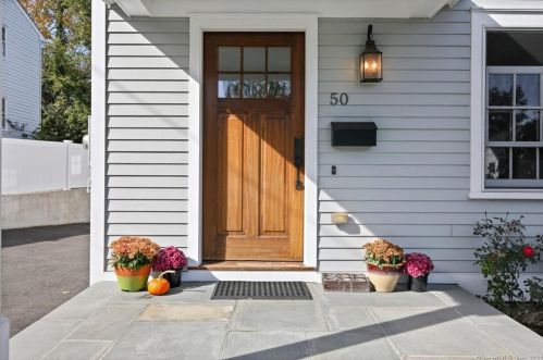 50 Hillside Ave, New Canaan, CT 06840-4718
