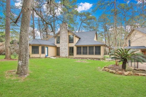 23015 Holly Holw, Tomball TX 77377-3681 exterior