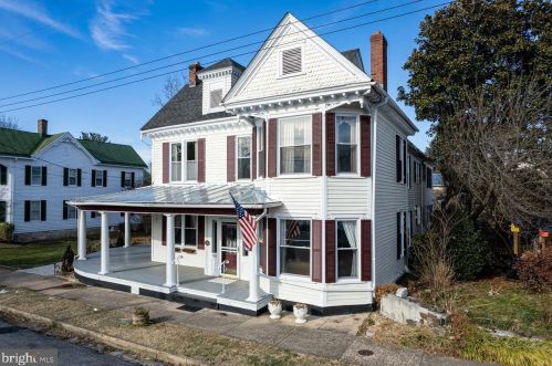 102 High St, Edinburg VA  22824-3084 exterior